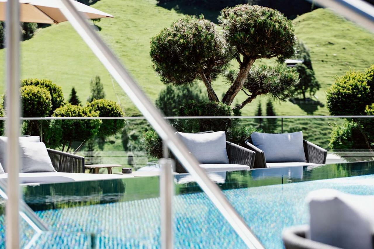 Hotel Arlmont 4 Stern Superior 장크트안톤암아를베르크 외부 사진