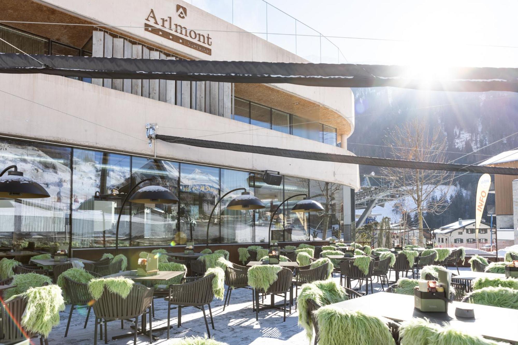 Hotel Arlmont 4 Stern Superior 장크트안톤암아를베르크 외부 사진