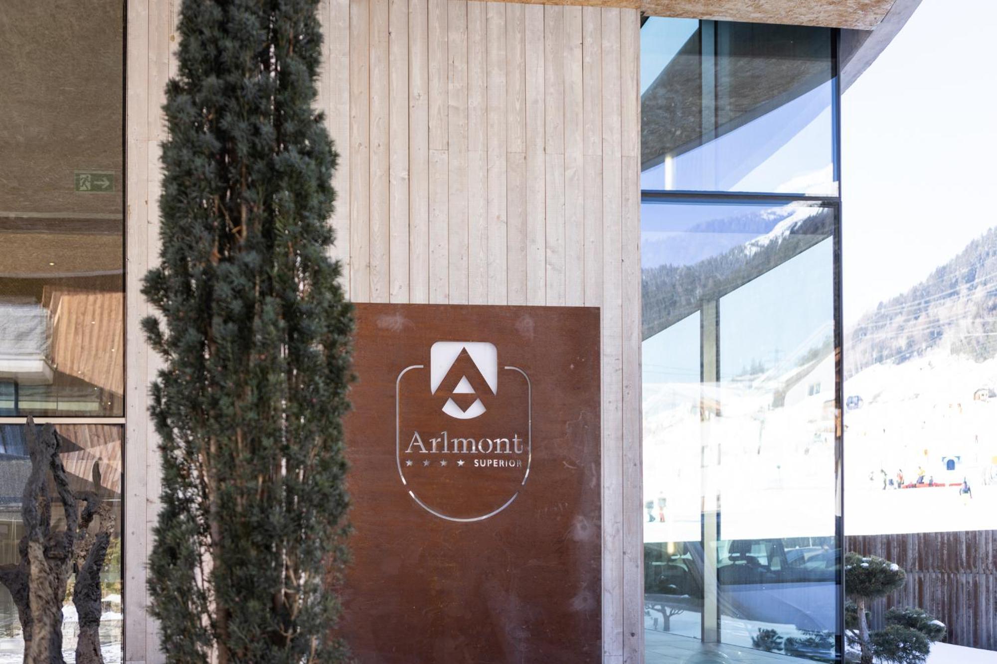 Hotel Arlmont 4 Stern Superior 장크트안톤암아를베르크 외부 사진